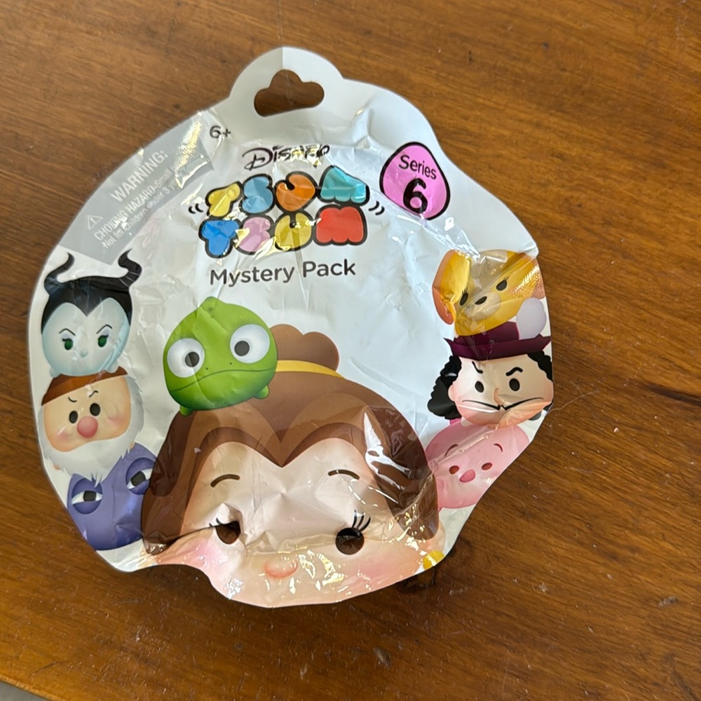 Disney Tsum Tsum Series 6 Mystery Pack